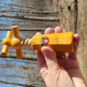 ⚜️  VINTAGE CONNOISSEUR  Collectible RARE Wooden CORKSCREW Lucerne …